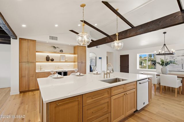 2615 E Manchester Street, Tucson, AZ 85716
