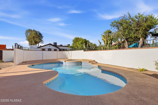2615 E Manchester Street, Tucson, AZ 85716