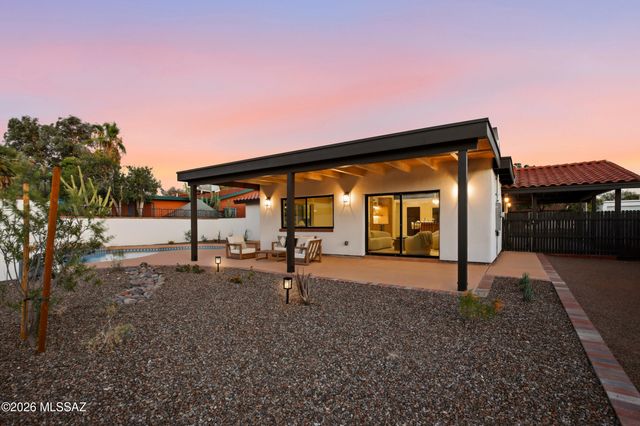 2615 E Manchester Street, Tucson, AZ 85716