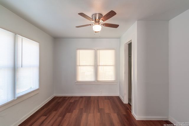 1610 LENNON AVE, San Antonio, TX 78223