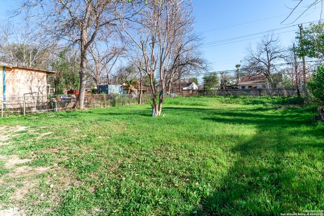 1610 LENNON AVE, San Antonio, TX 78223