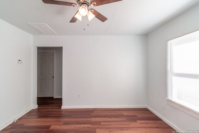 1610 LENNON AVE, San Antonio, TX 78223