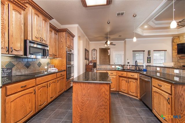 5900 Quenselite Trail, Killeen, TX 76542