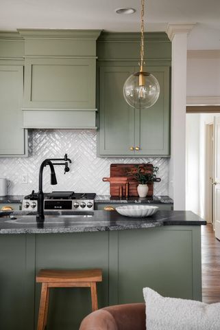221 Williamsburg Street SE, Aiken, SC 29801