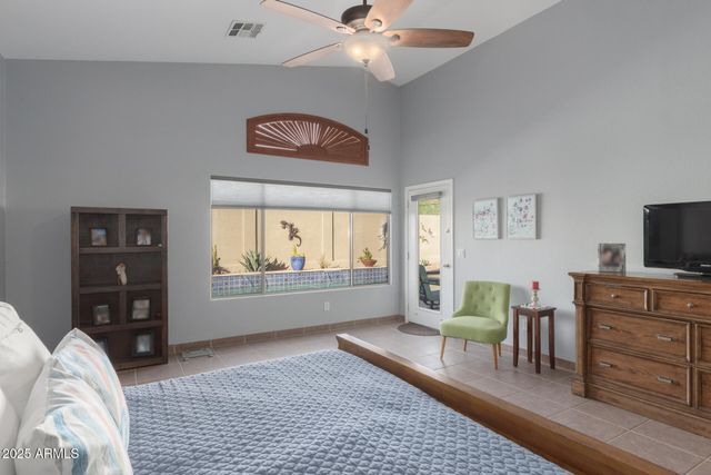 2302 W HEDGEHOG Place, Phoenix, AZ 85085