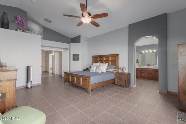 2302 W HEDGEHOG Place, Phoenix, AZ 85085