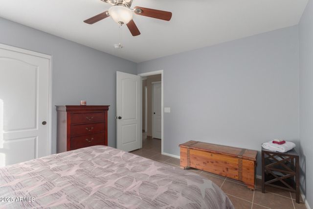 2302 W HEDGEHOG Place, Phoenix, AZ 85085