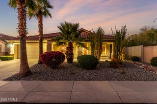 2302 W HEDGEHOG Place, Phoenix, AZ 85085