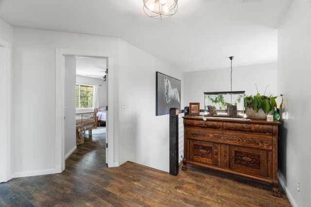 1355 Hope Lane, Redding, CA 96003