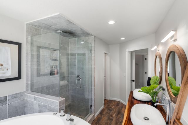 1355 Hope Lane, Redding, CA 96003