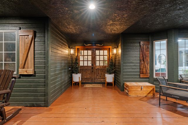 1355 Hope Lane, Redding, CA 96003