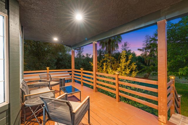 1355 Hope Lane, Redding, CA 96003