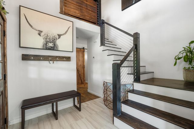 1355 Hope Lane, Redding, CA 96003