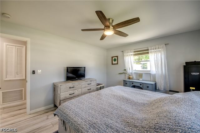 4339 PELICAN BLVD, Cape Coral, FL 33914