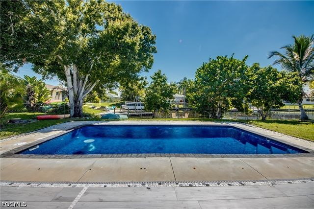 4339 PELICAN BLVD, Cape Coral, FL 33914