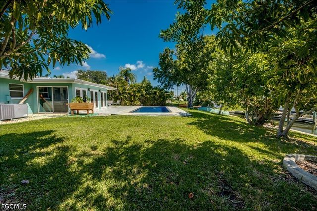 4339 PELICAN BLVD, Cape Coral, FL 33914