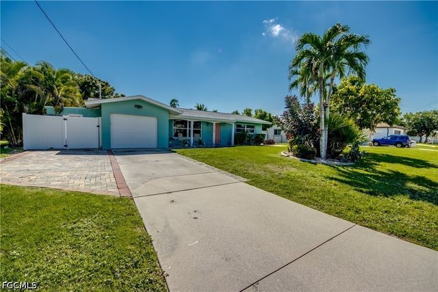 4339 PELICAN BLVD, Cape Coral, FL 33914