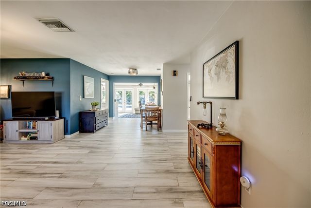 4339 PELICAN BLVD, Cape Coral, FL 33914
