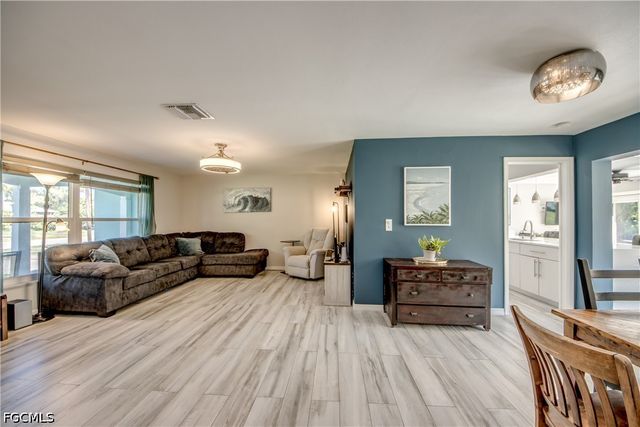 4339 PELICAN BLVD, Cape Coral, FL 33914