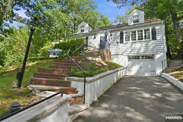 6 Cherry, Caldwell, NJ 07006