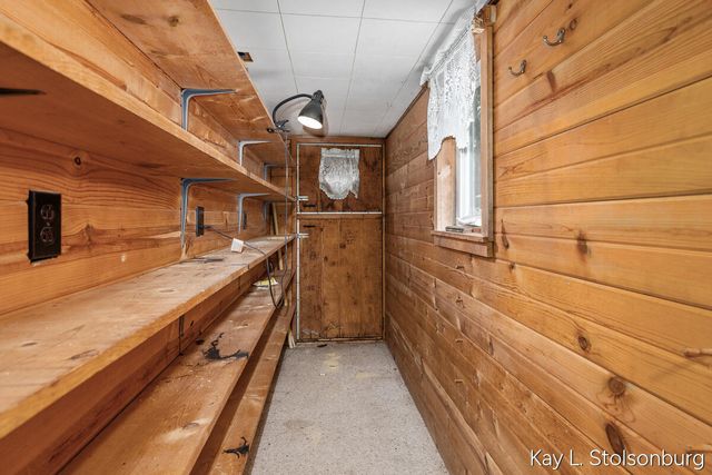 5508 E Butler Road, Dowling, MI 49050