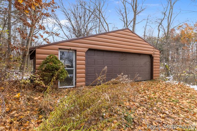 5508 E Butler Road, Dowling, MI 49050