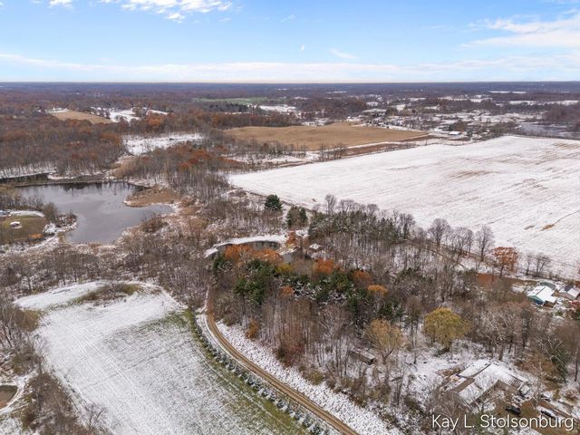 5508 E Butler Road, Dowling, MI 49050