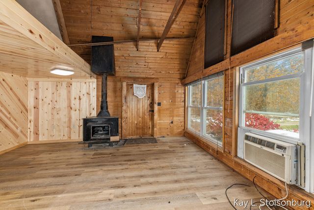 5508 E Butler Road, Dowling, MI 49050