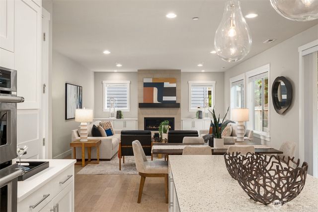 7238 NE 129th Street, Kirkland, WA 98034