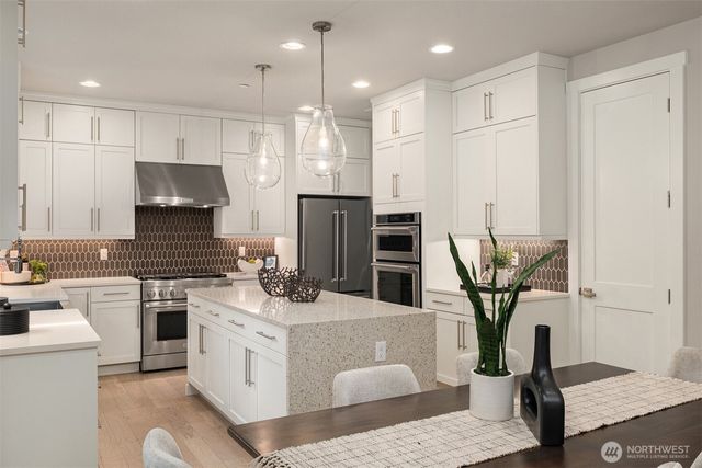 7238 NE 129th Street, Kirkland, WA 98034