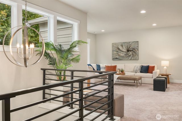 7238 NE 129th Street, Kirkland, WA 98034