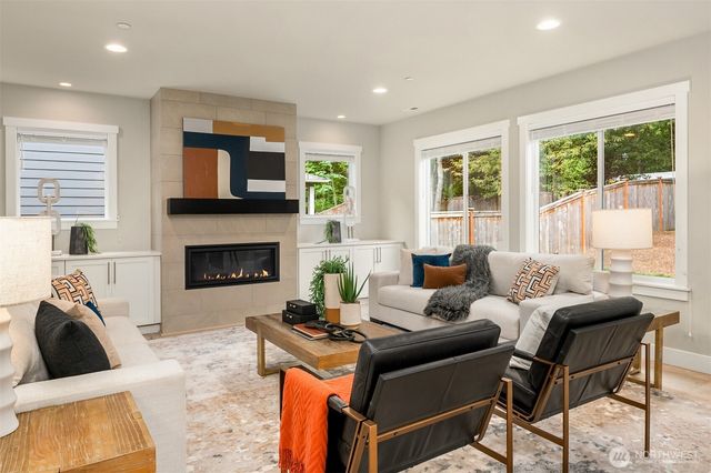 7238 NE 129th Street, Kirkland, WA 98034