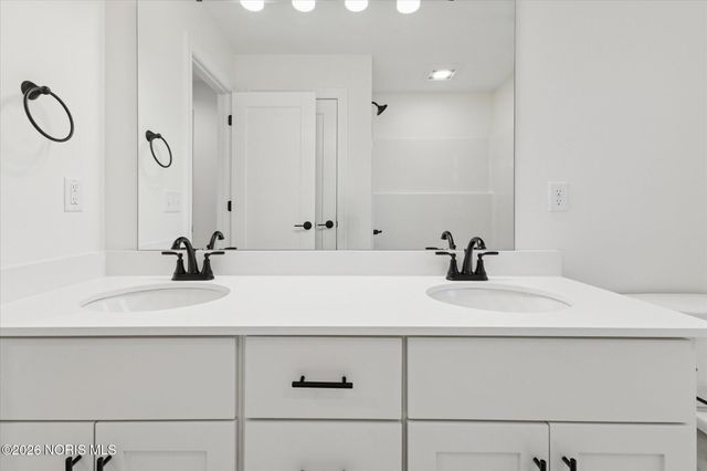 8801 Harlow Court, Sylvania, OH 43560