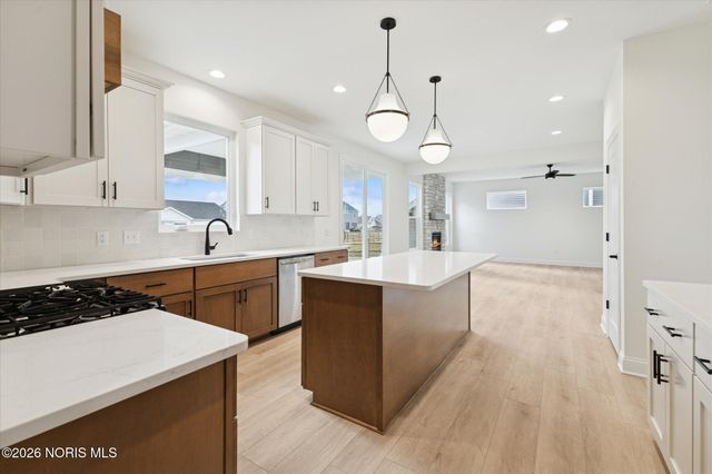 8801 Harlow Court, Sylvania, OH 43560