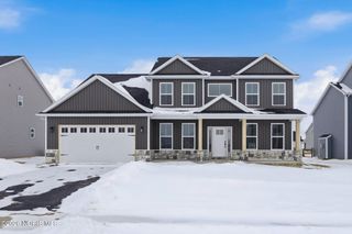 8801 Harlow Court, Sylvania, OH 43560