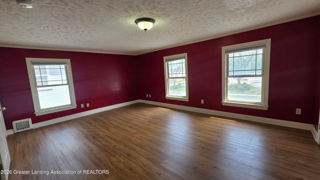 219 E Mount Hope Avenue, Lansing, MI 48910