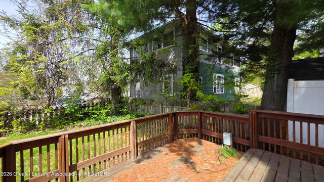 219 E Mount Hope Avenue, Lansing, MI 48910