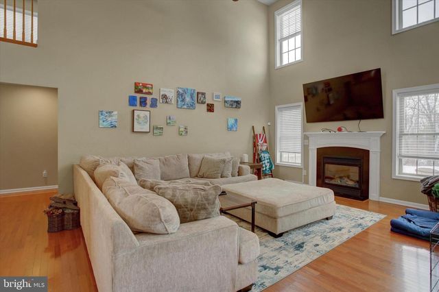 108 N BLACKBERRY LN, Fayetteville, PA 17222