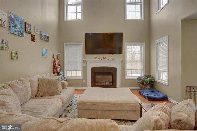 108 N BLACKBERRY LN, Fayetteville, PA 17222