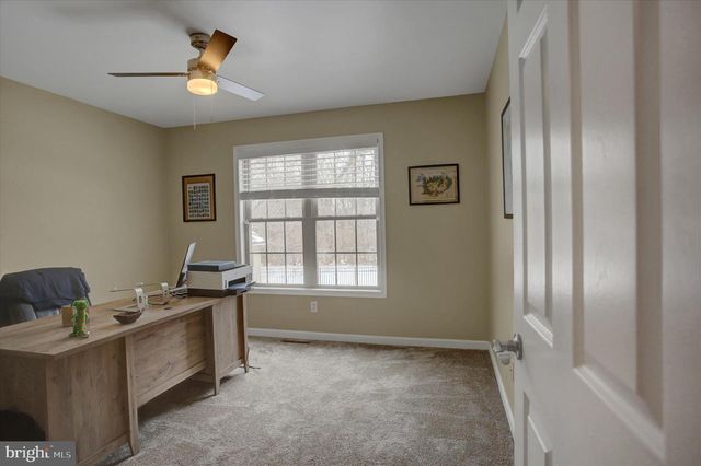 108 N BLACKBERRY LN, Fayetteville, PA 17222