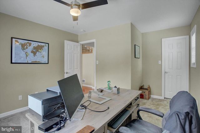 108 N BLACKBERRY LN, Fayetteville, PA 17222