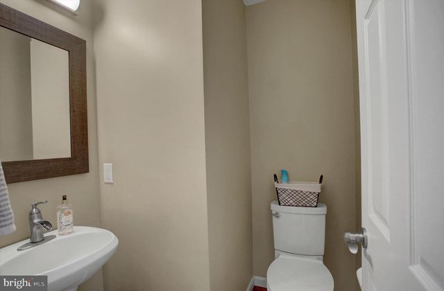 108 N BLACKBERRY LN, Fayetteville, PA 17222