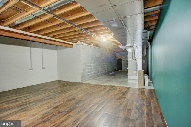 108 N BLACKBERRY LN, Fayetteville, PA 17222