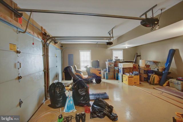 108 N BLACKBERRY LN, Fayetteville, PA 17222