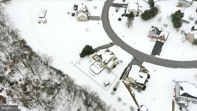 108 N BLACKBERRY LN, Fayetteville, PA 17222