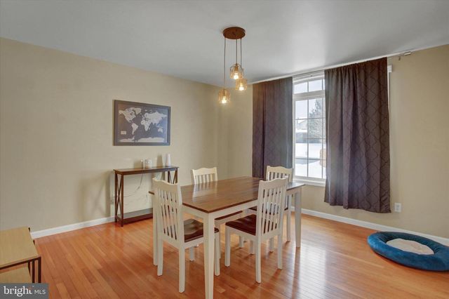 108 N BLACKBERRY LN, Fayetteville, PA 17222