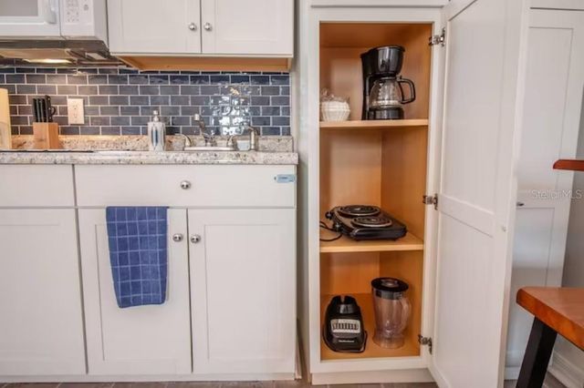 3120 PEEL AVENUE, Orlando, FL 32806