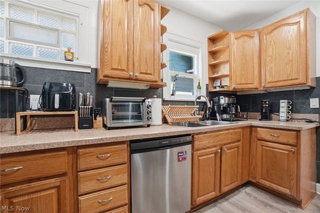 3236 E Overlook Road, Cleveland Heights, OH 44118