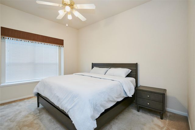 22 W Greenhill Terrace Place, The Woodlands, TX 77382