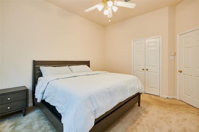 22 W Greenhill Terrace Place, The Woodlands, TX 77382